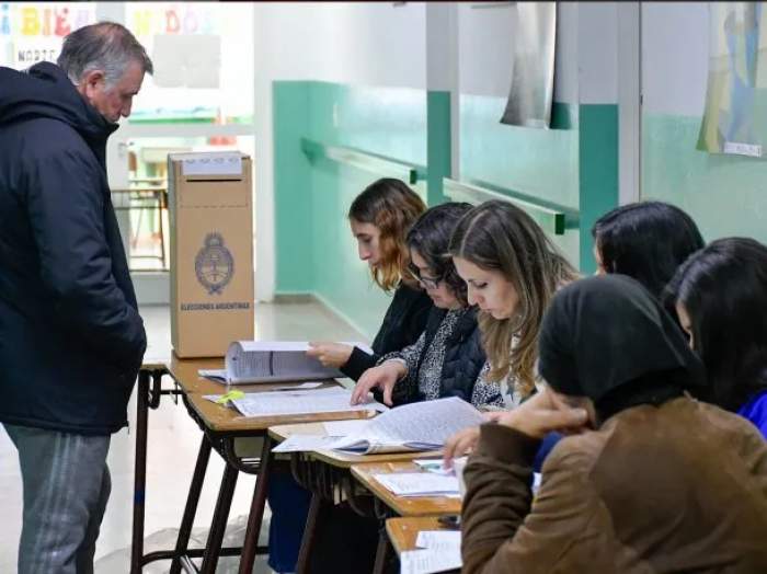 El Gobierno insiste con "eliminar" las elecciones PASO