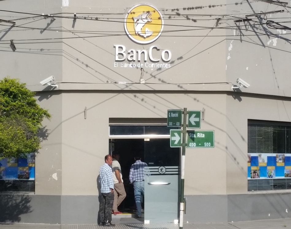 Desde hoy, provincia paga el plus de $5.500 a empleados estatales