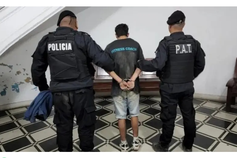 Llegó a casa con una bicicleta robada y su madre lo entregó a la policía