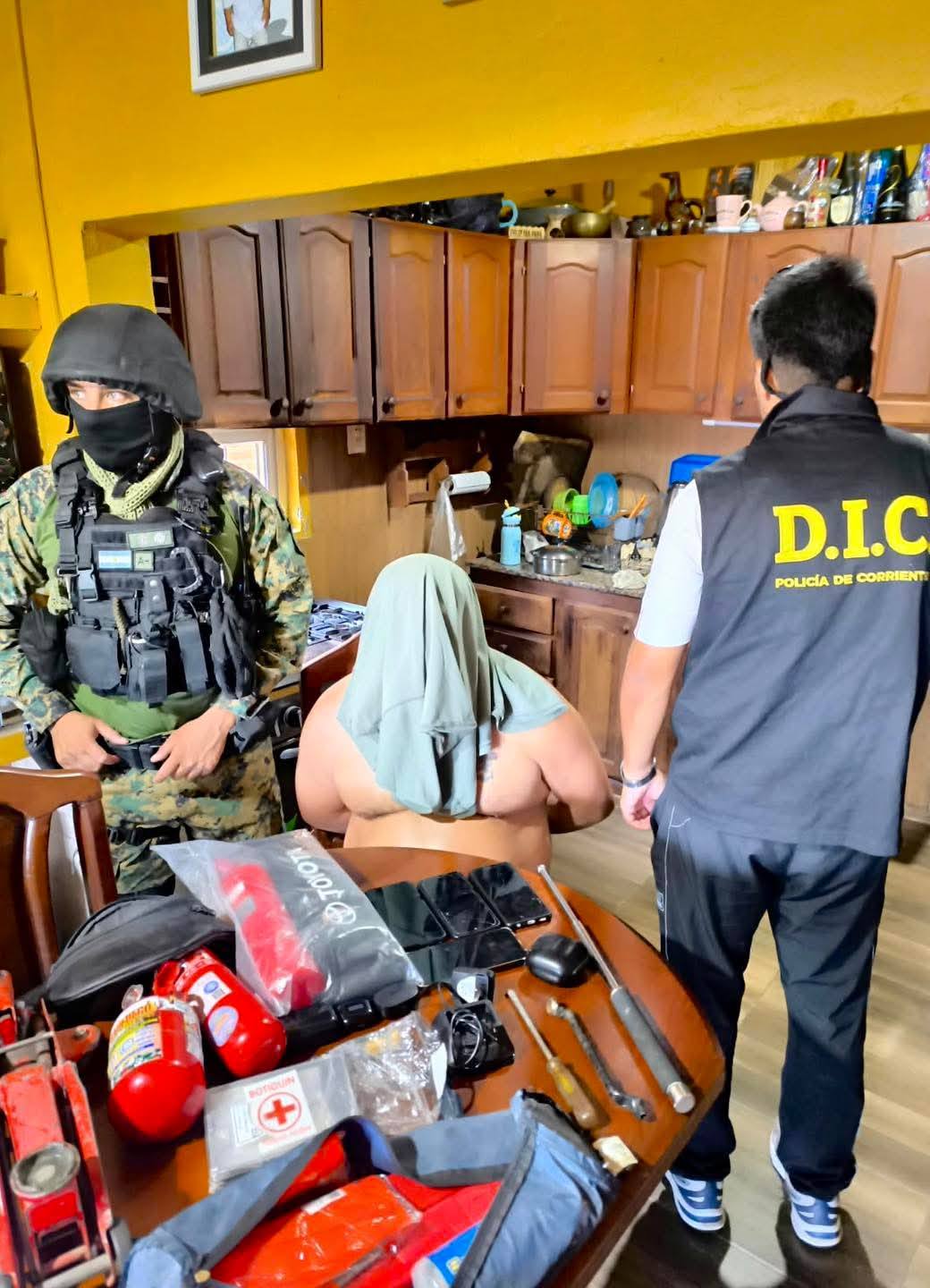 Corrientes: Secuestran un automóvil e inhibidores de señal gracias a las cámaras del 911