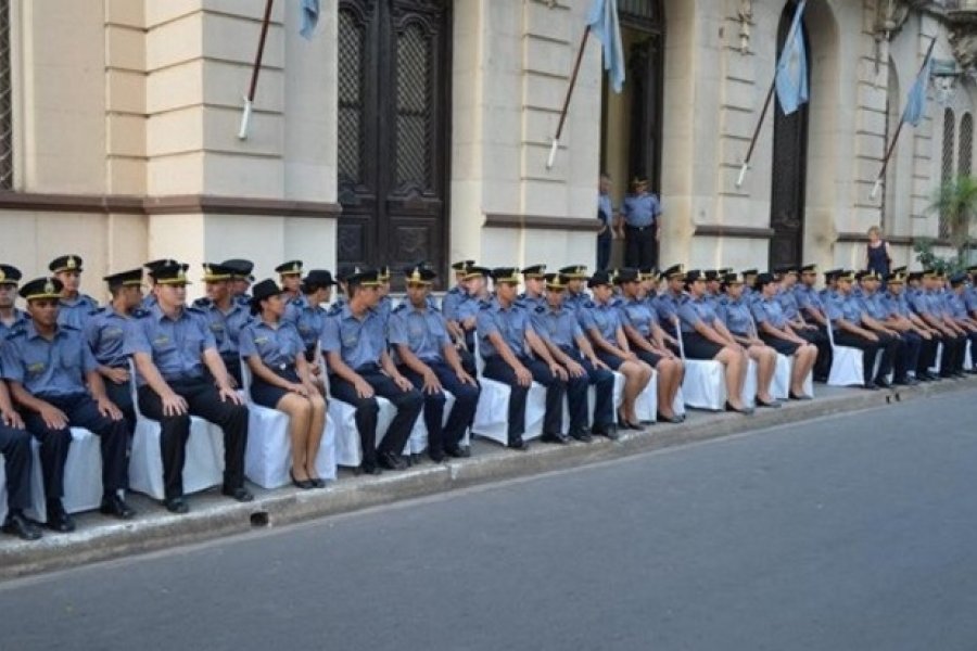 Oficializaron los 1388 ascensos en la Policía de Corrientes