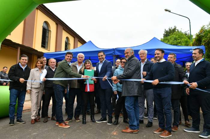 Valdés inauguró 43 cuadras de pavimento en Mburucuyá
