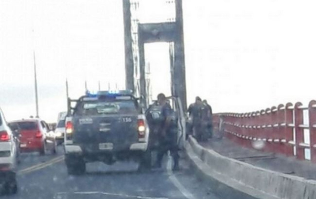 Un joven intentó arrojarse del puente Chaco-Corrientes