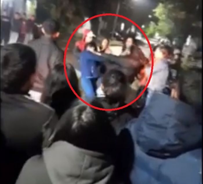 Esquina: mujeres se trenzaron a golpes tras un partido de fútbol