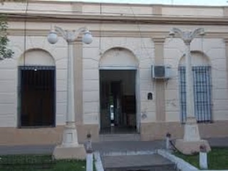 Policía habría disparado con su arma reglamentaria y fue demorado