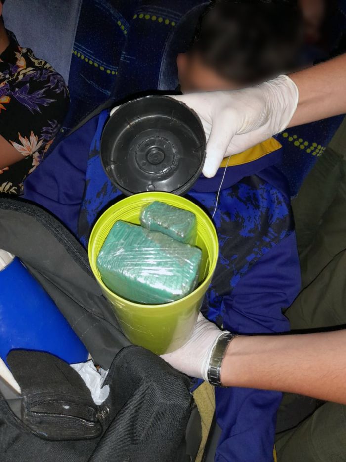 El tereré loco: Llevaba más de un kilo de marihuana en un termolar