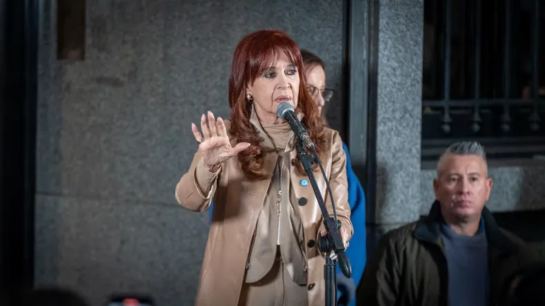 Cristina Kirchner confirmó que se presentará el miércoles en Comodoro Py