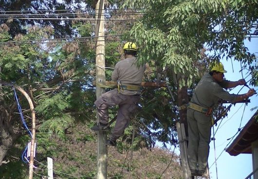 Desmienten el cierre de la oficina de la DPEC en Libertador