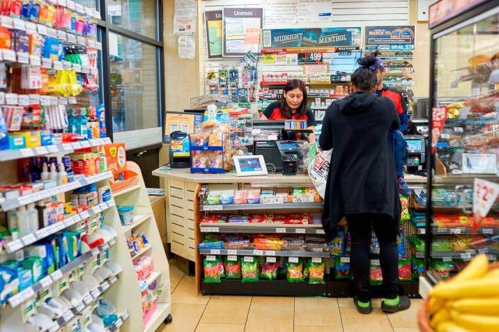 Las ventas en comercios minoristas cayeron 4,1% en noviembre: cuáles fueron los rubros más afectados
