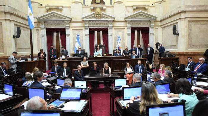 Senadores nacionales recibirán un aumento en sus dietas desde junio