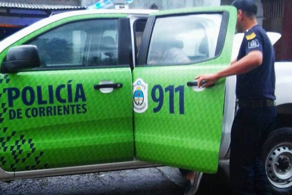 Un vehículo esquivó controles policiales y está prófugo
