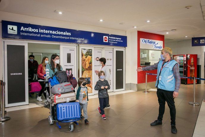 Se prohíbe la venta de pasajes al exterior en cuotas con tarjeta de crédito