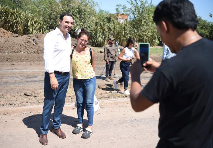 Provincia concreta mejoras viales y de desagües en el Bº Esperanza