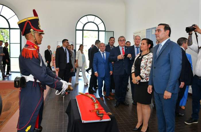Valdés bregó por la "unión fraterna" de las provincias para "un país más justo"