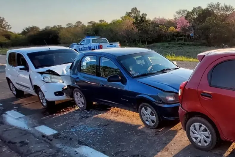 Accidente por la Ruta 11: dos niños heridos tras colisionar vehículos en cadena