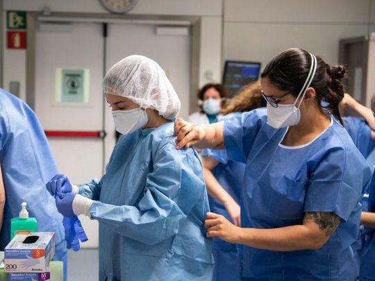 Argentina: Confirmaron 27.001 nuevos contagios y 217 muertos