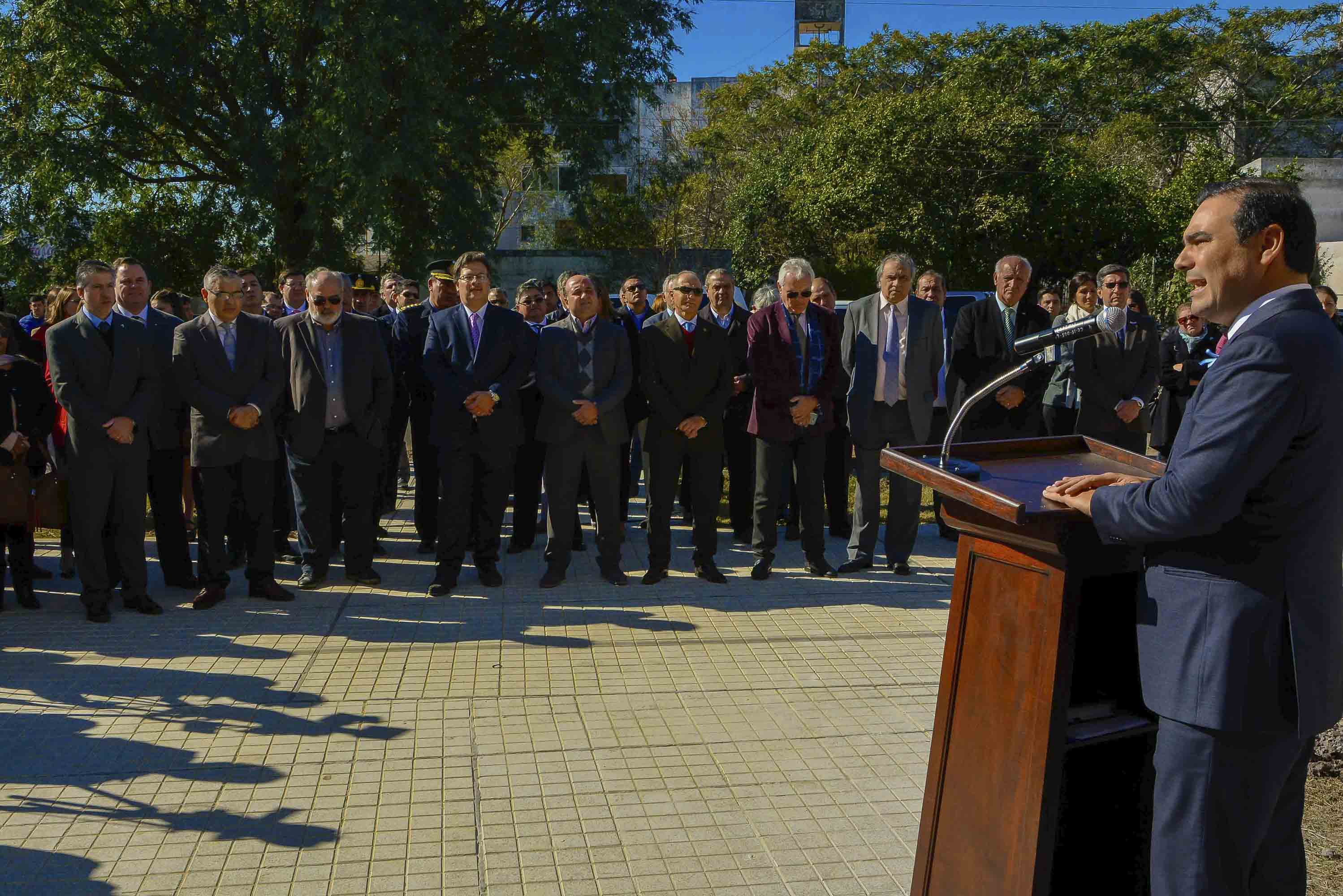 El Gobernador Valdés acompañó la inauguración  del edificio del Tribunal Oral de Mercedes