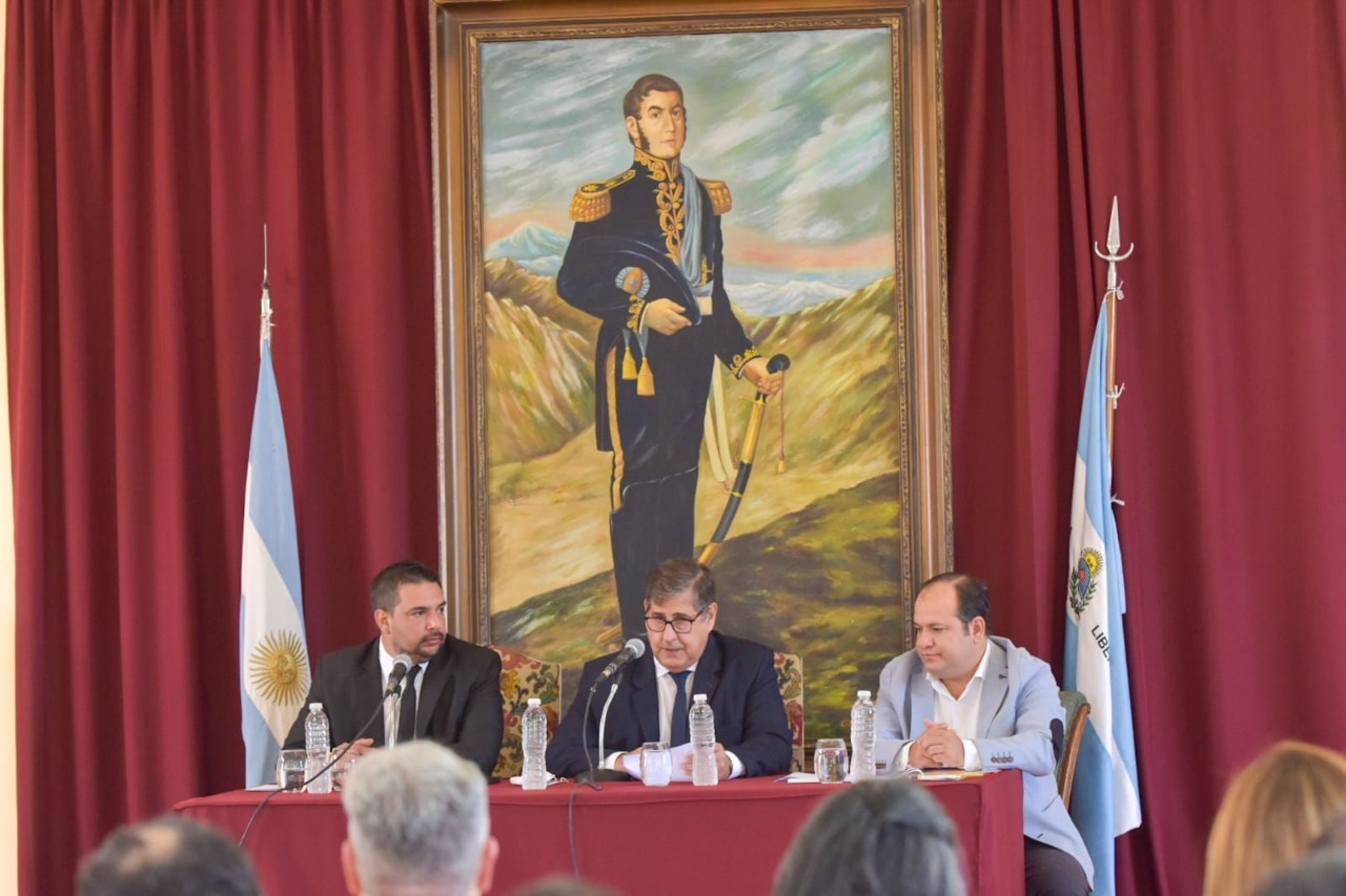 Equina: Hugo Benítez convocó a todos los sectores políticos para continuar con el camino de desarrollo y modernización