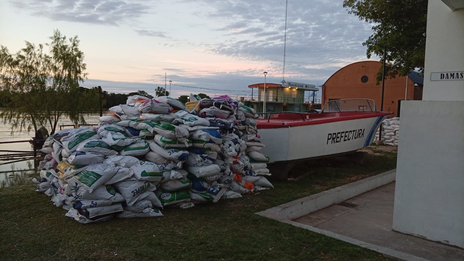 Goya declaró la emergencia hídrica y climática por 180 días ante la creciente del Paraná