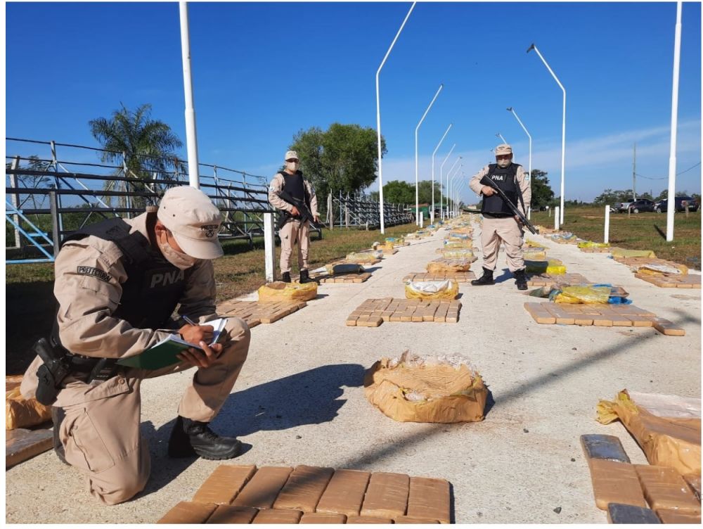 Ituzaingó: Prefectura secuestró más de 6.000 kilos de marihuana
