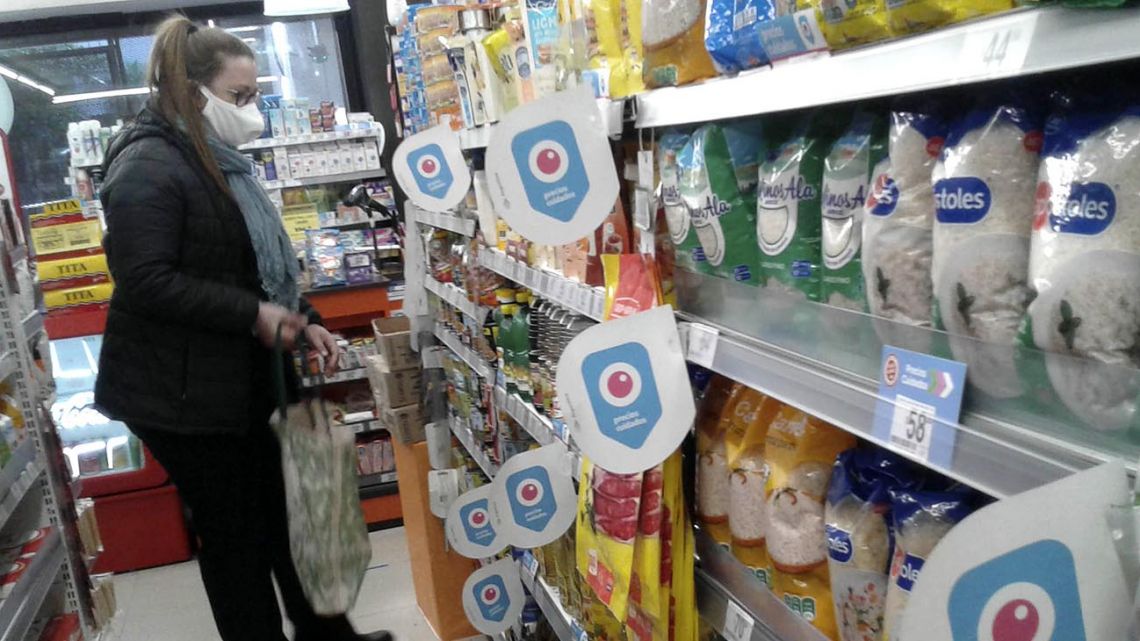 El Gobierno anunció una canasta de precios cuidados con 60 productos