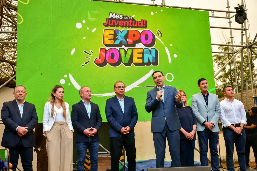 Para Valdés, el futuro “tiene que ser como lo están pensando hoy los jóvenes”