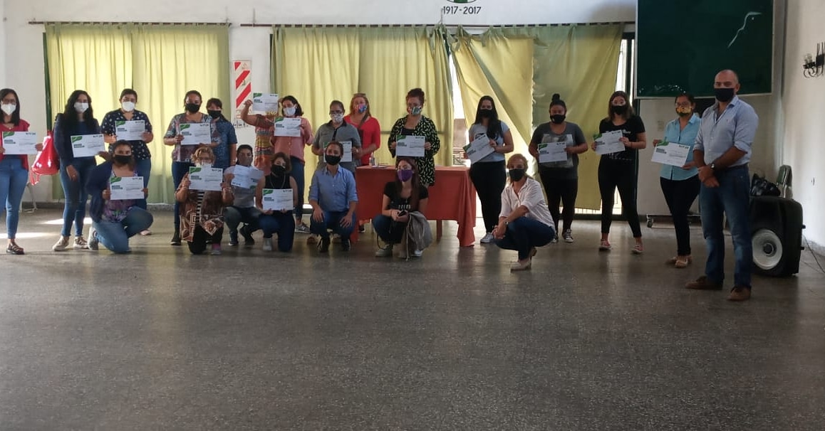Esquina: exitosa capacitación sobre cuidado de adultos mayores