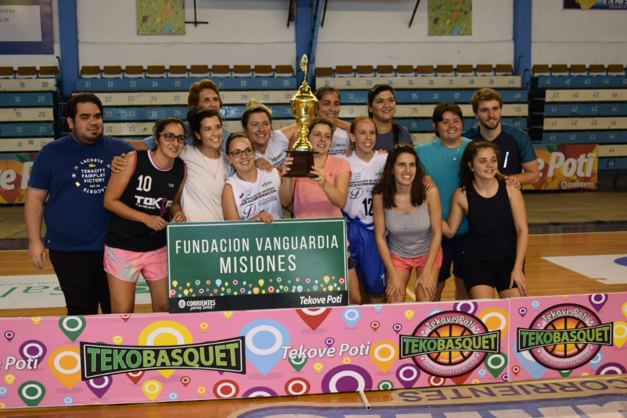 Finalizó con éxito el 1º Torneo de Maxi Básquet Femenino con apoyo de la Provincia