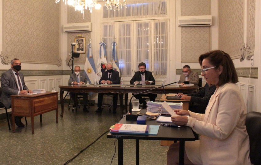 Confirman 4 años de prisión para un hombre que abusó de su pareja, delante de sus hijos
