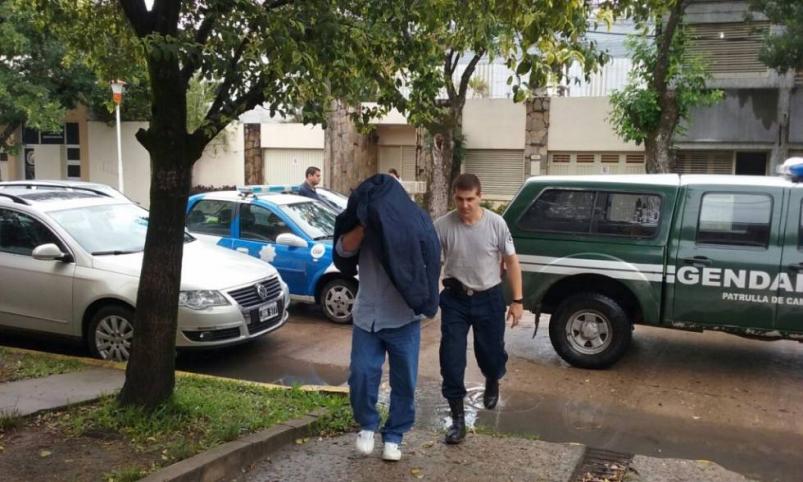 Violaba a sus hijas y escribía los detalles en un diario íntimo: las anotaciones de "El Chacal"