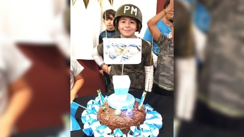 Festejó su cumpleaños con un homenaje a Malvinas