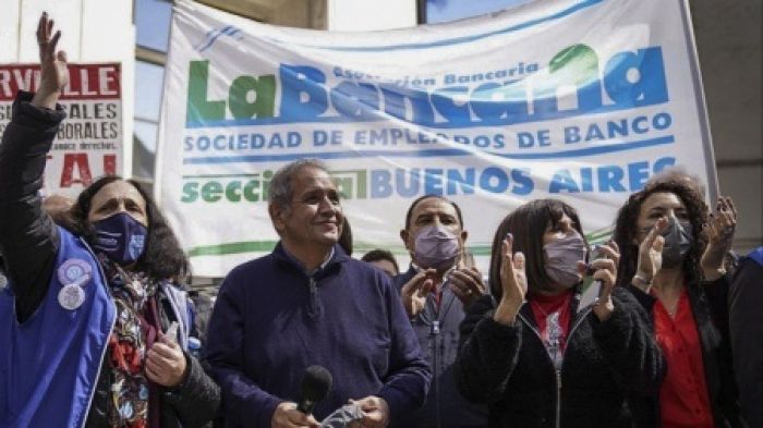Paritarias: bancarios cerraron un acuerdo del 60% para 2022
