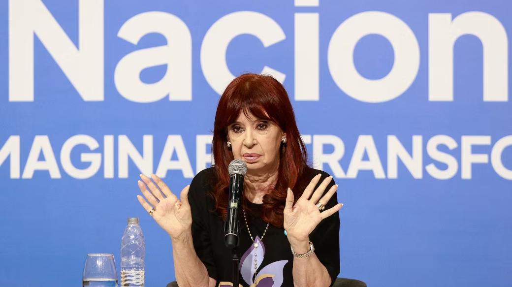Jubilación de privilegio de Cristina Kirchner: funcionarios de la ANSES deberán justificar el pago del plus