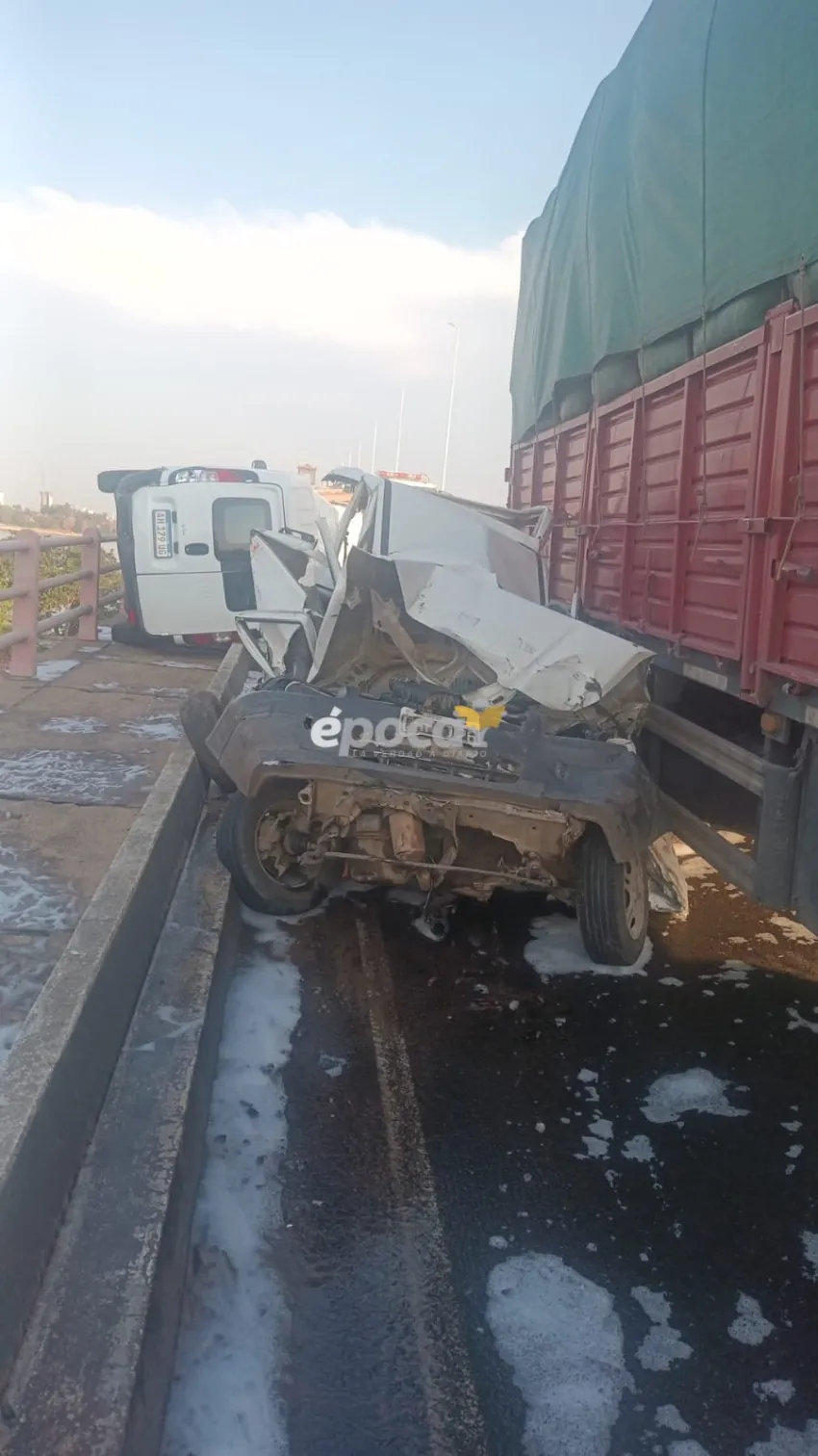 Accidente múltiple en el puente General Belgrano: 16 vehículos involucrados y tres heridos