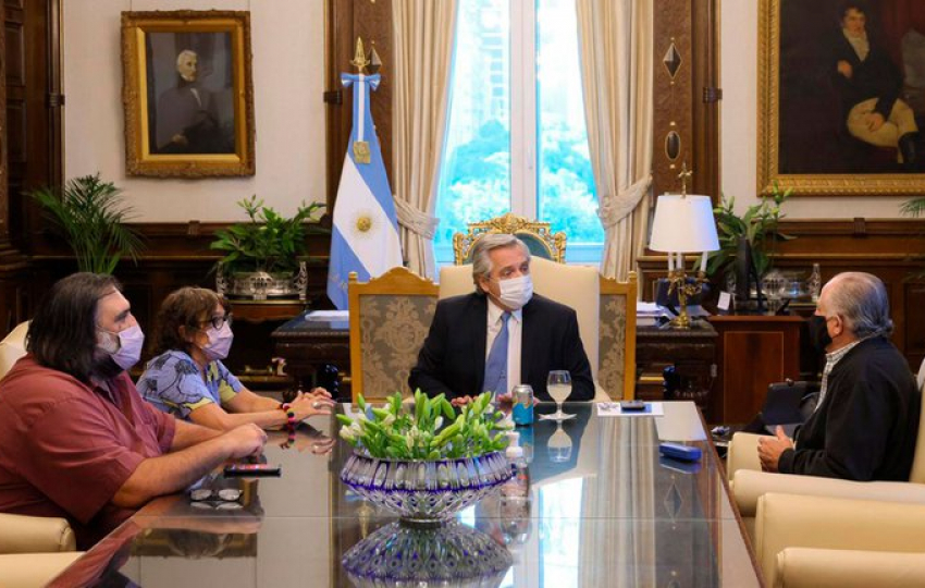 Paritaria docente: acordaron un aumento de 32% en tres cuotas y con cláusula de revisión
