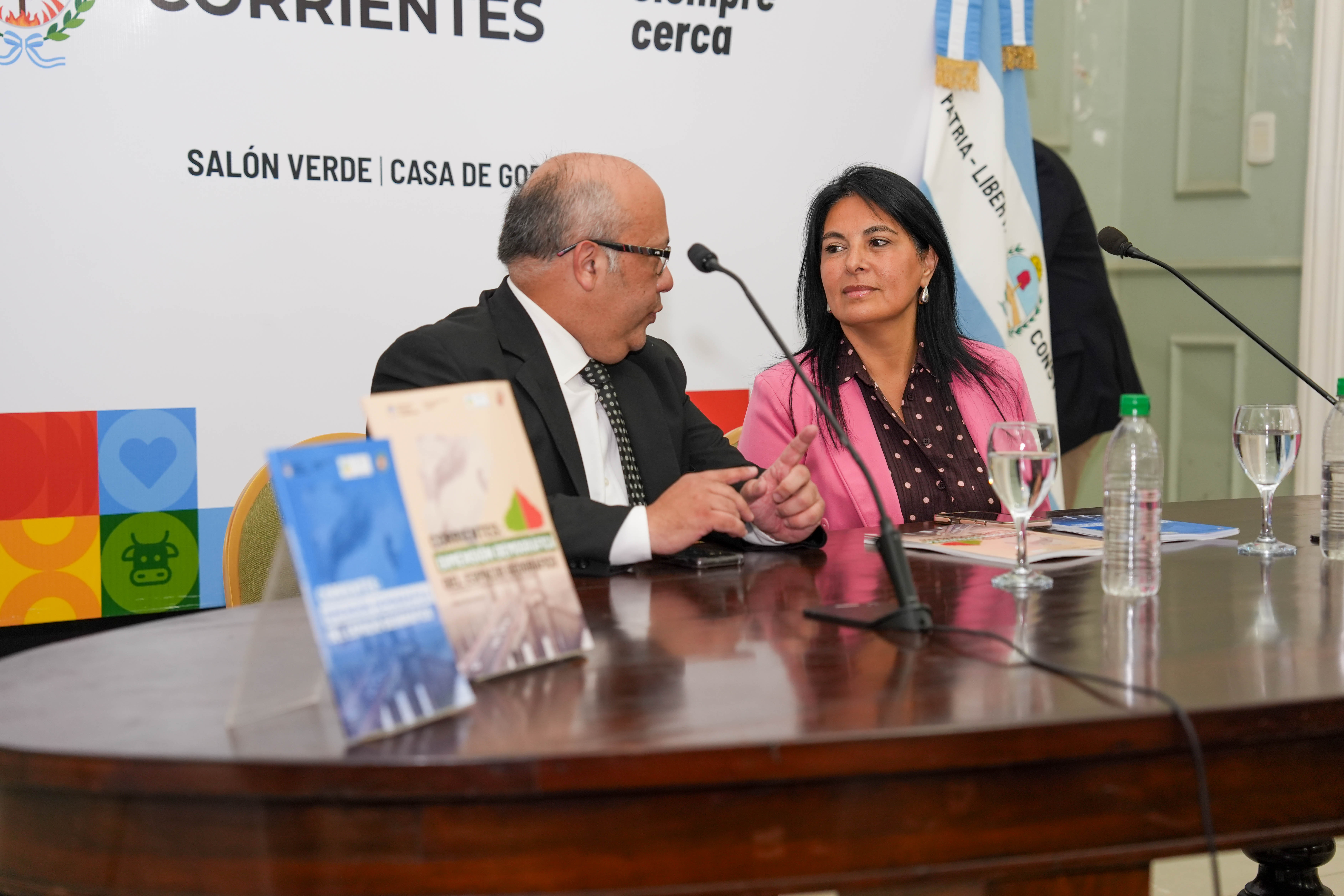 CASA DE GOBIERNO La Provincia presentó un nuevo libro de Geografía para la educación secundaria