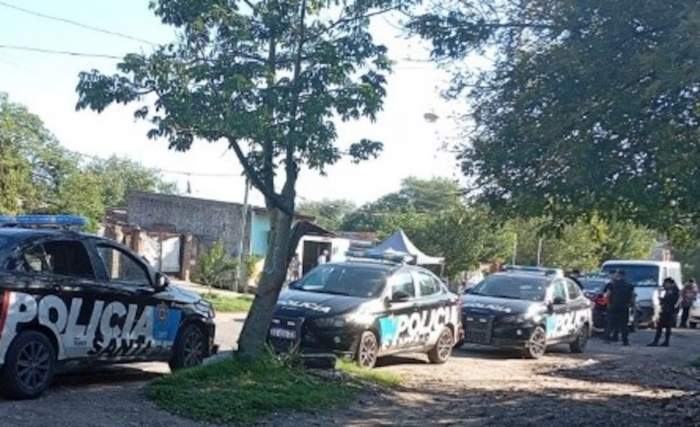 Secuestró y abusó de su hermana: fue detenido en su casa