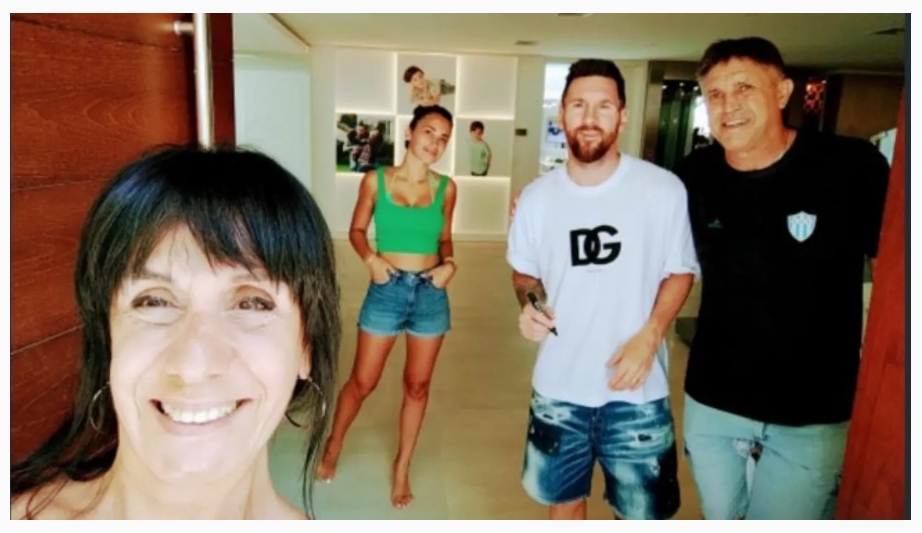 No pudo acompañar a su mamá a hacer un trámite y ella terminó en la casa de Messi