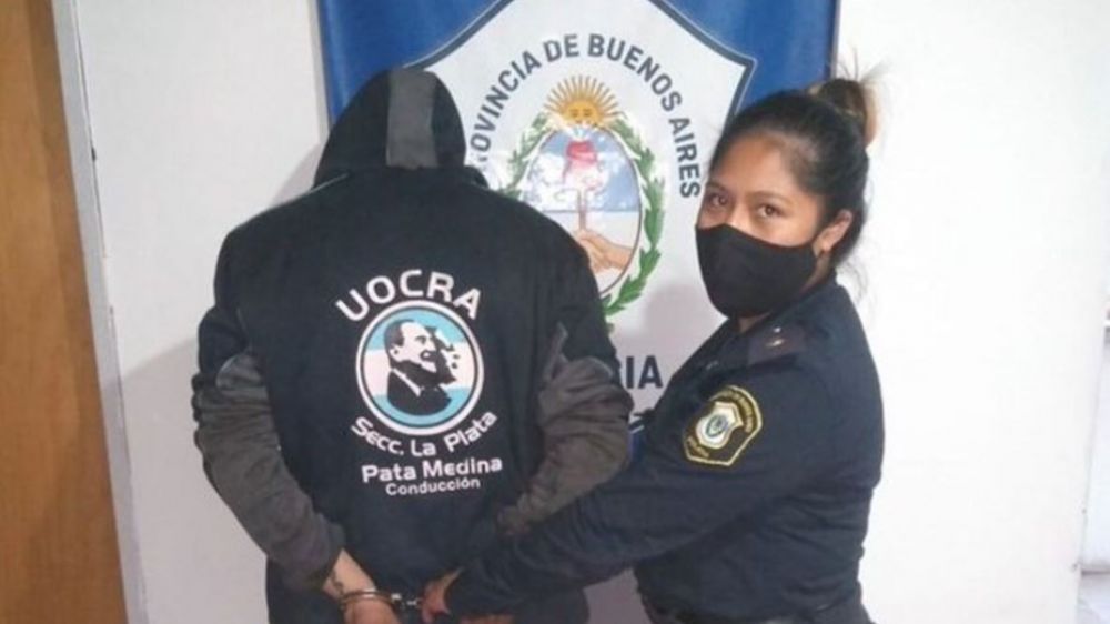 Un hombre de 52 años secuestró, acuchilló y violó a su ex pareja de 24
