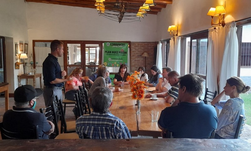 Plan Nuez Pecán: encuentro con productores en Esquina para evaluar el avance del programa