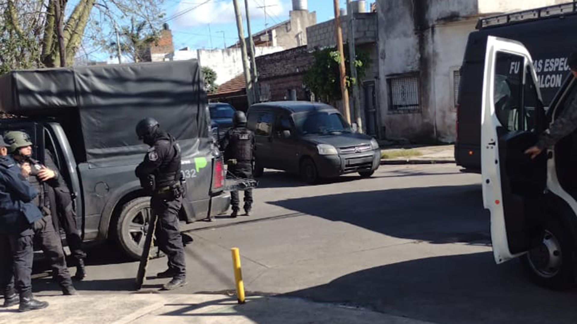 Un joven se atrincheró en su vivienda tras atacar a su madre