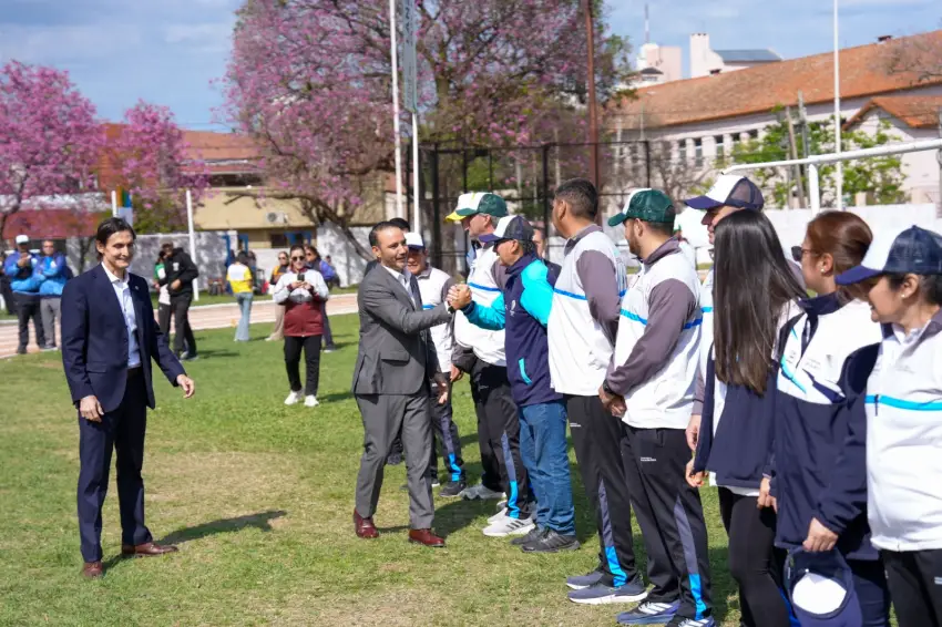 En la apertura de los Interescolares Provinciales, Valdés ratificó un fuerte respaldo al deporte