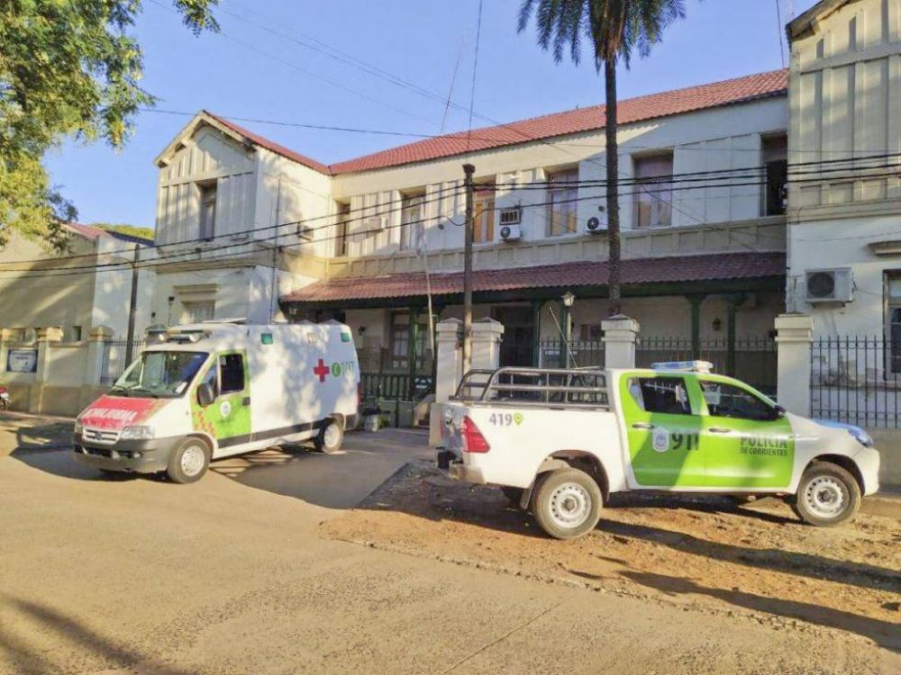 Dijeron que iban a ponerle la vacuna y la drogaron para robarle