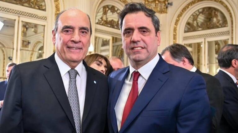 Renunciaron Francos y Catalán: Adorni es el nuevo Jefe de Gabinete