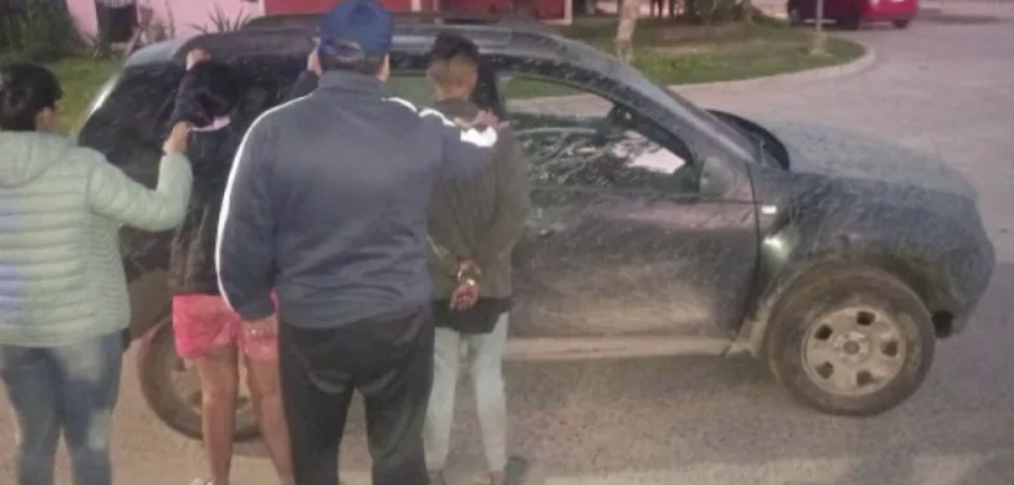 La banda de "Negrito Paloi" y de"Niño Rata" robó un automóvil