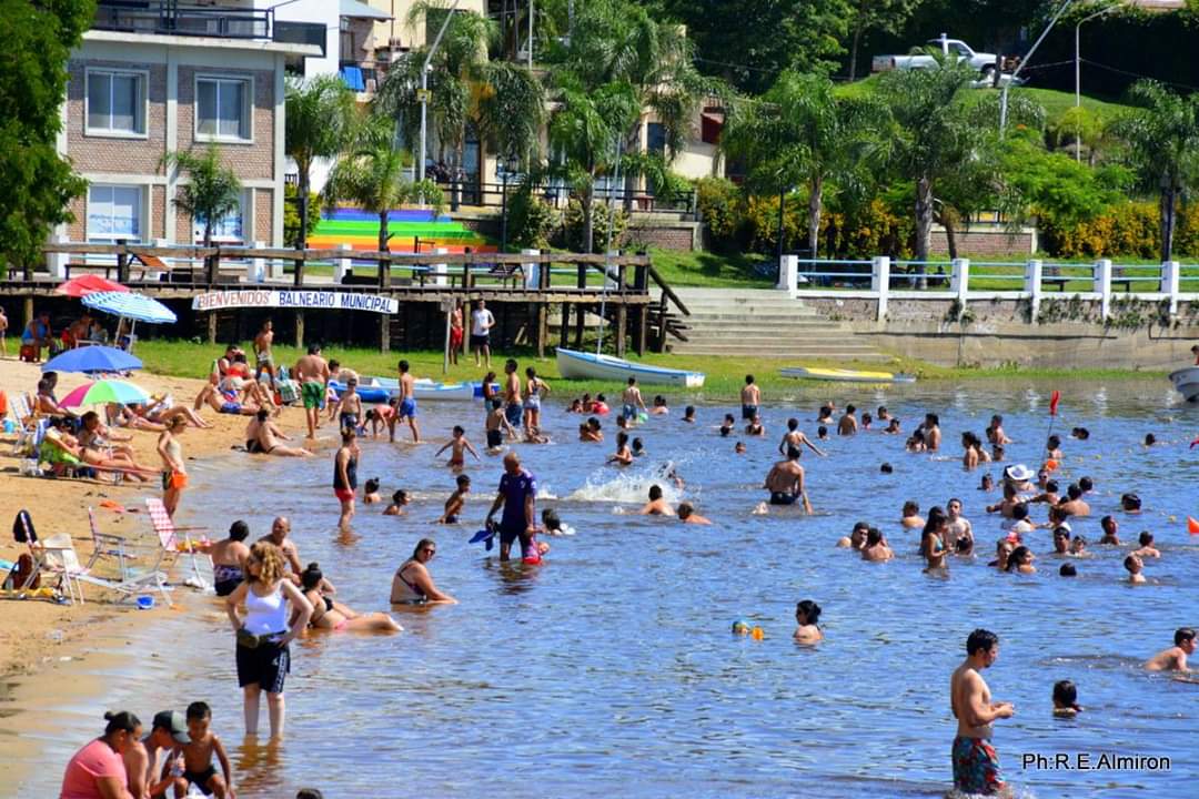 Salud recuerda la importancia de una buena alimentación e hidratación durante el verano