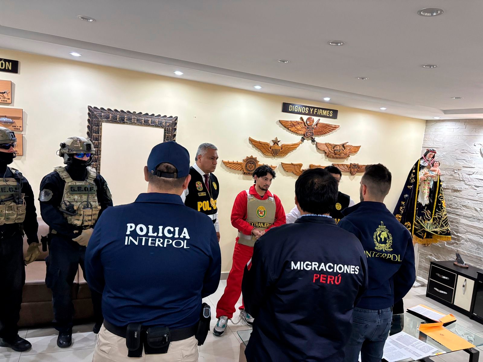 En medio de un importante operativo de seguridad, Matías Ozorio llegó a la Argentina