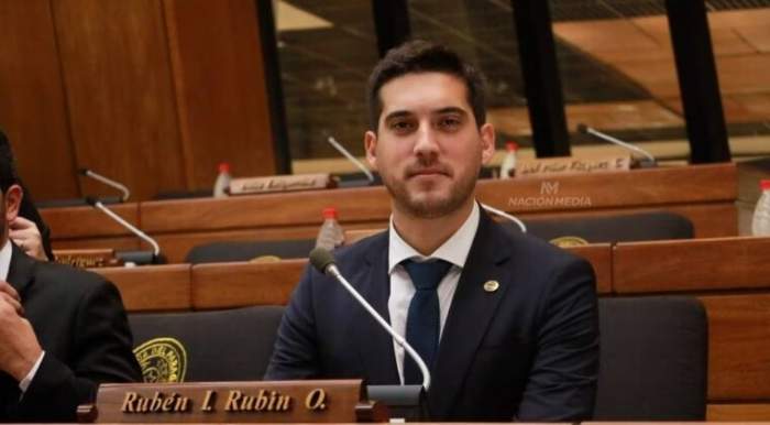 Diputado de Paraguay pide ir a una "guerra" contra Argentina
