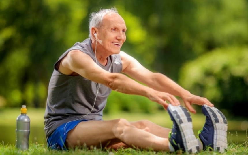 Plaza Activa: continúa la propuesta de gimnasia para adultos mayores en Esquina