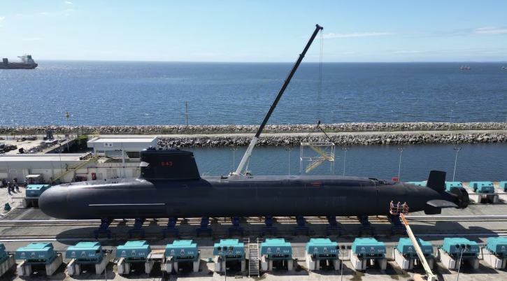 El Gobierno prevé habilitar créditos por US$3.500 millones para submarinos y fragatas